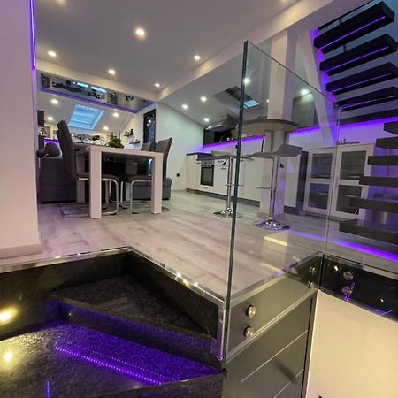 Star Apartment Πιράν Εξωτερικό φωτογραφία