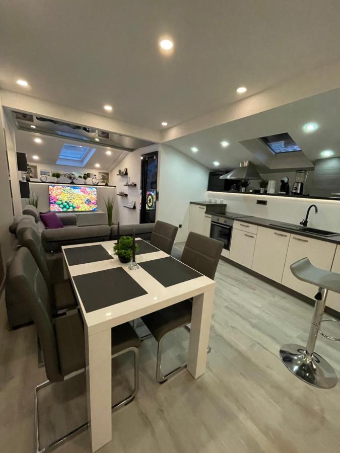 Star Apartment Πιράν Εξωτερικό φωτογραφία