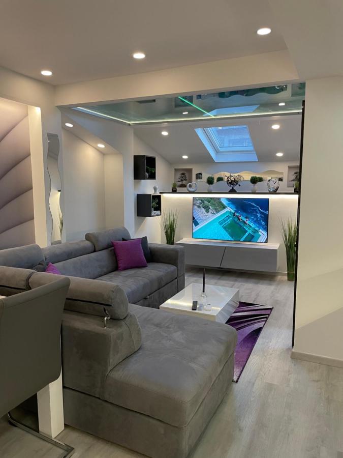 Star Apartment Πιράν Εξωτερικό φωτογραφία